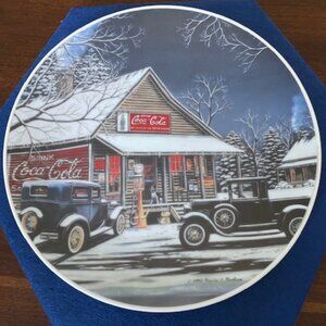 1995 Limited Edition Coca-Cola Brand Plate, #2465 of 2500 "The Gathering Place"
